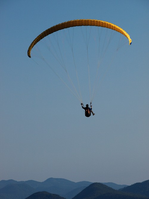 Paraglading a krajina